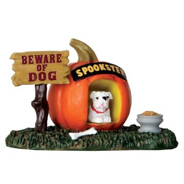 Spooky Town - Pumpkin Doghouse